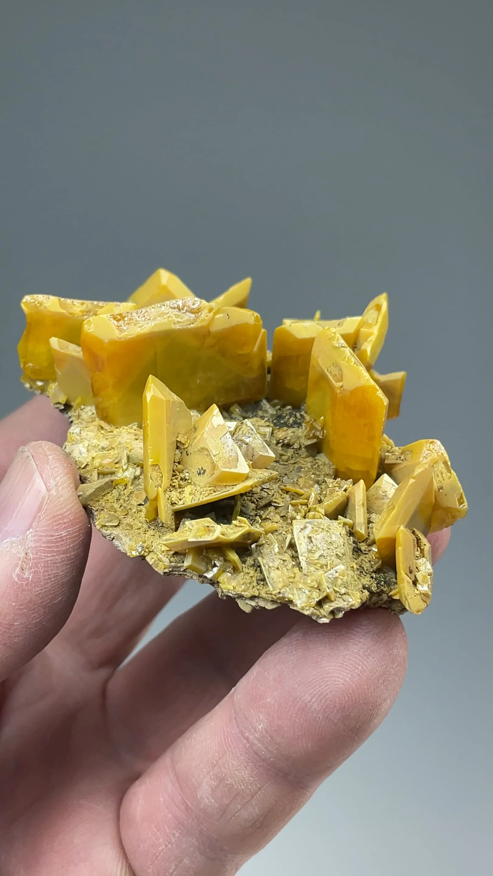 Wulfenite - image 2