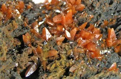 Wulfenite - image 2