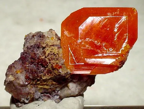 Wulfenite image