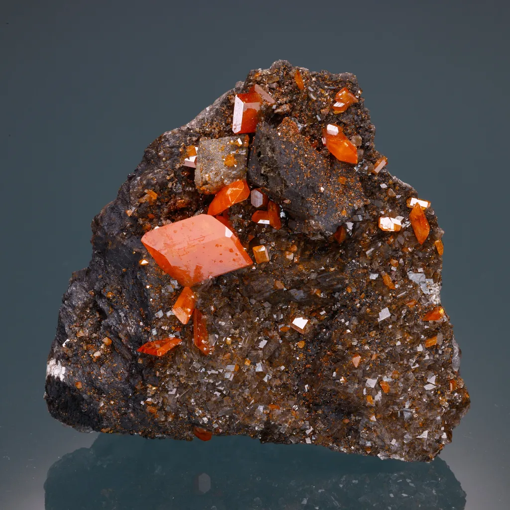 Wulfenite image