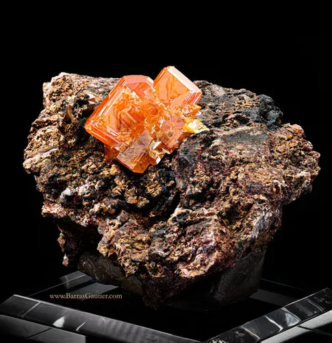 Wulfenite - image 6