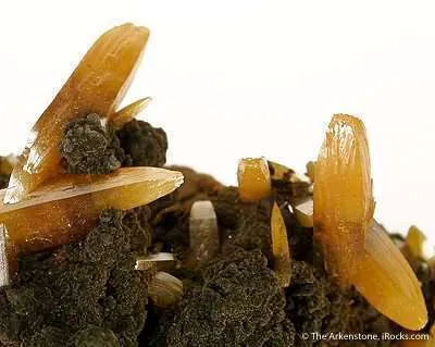 Wulfenite - image 5