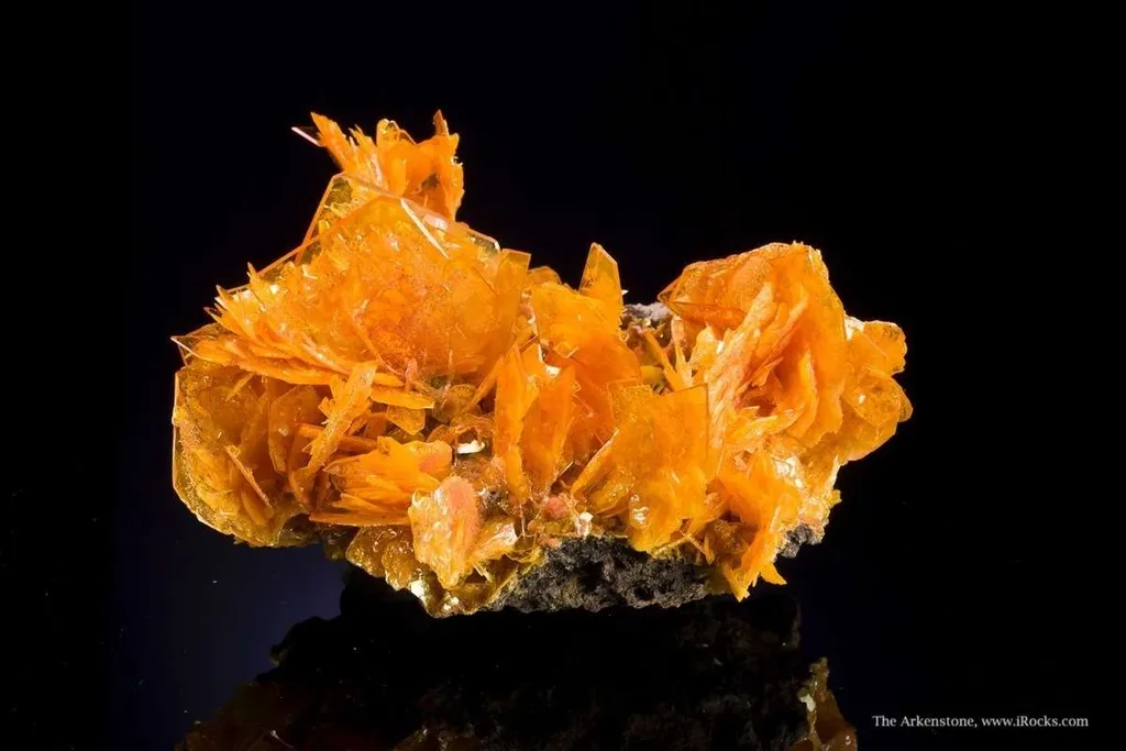 Wulfenite - image 2