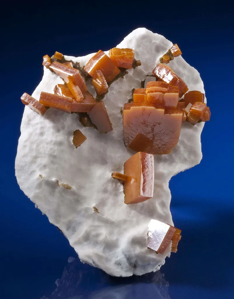 Wulfenite - image 4