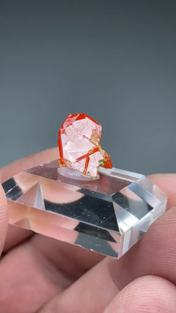 Wulfenite - image 2