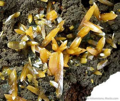 Wulfenite - image 3