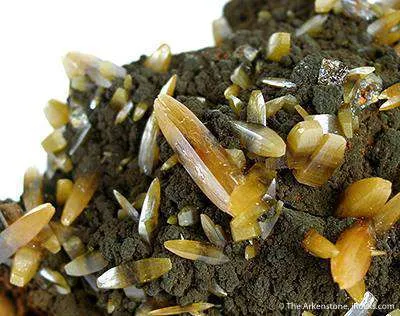 Wulfenite - image 2