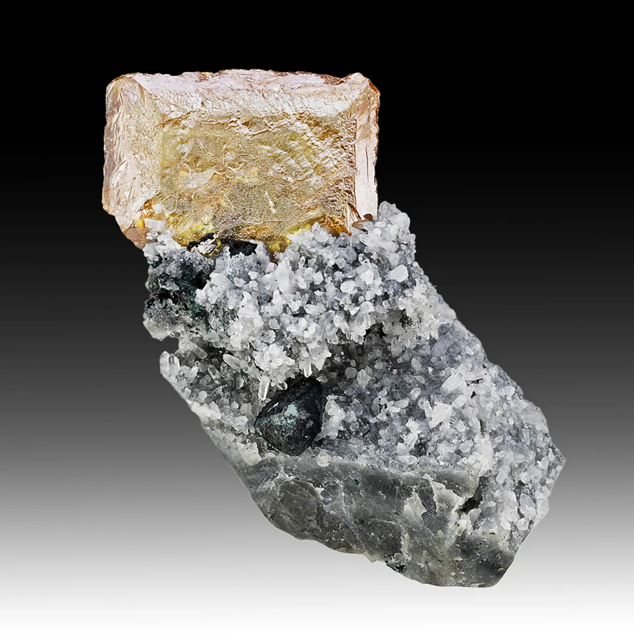 Wulfenite - image 1