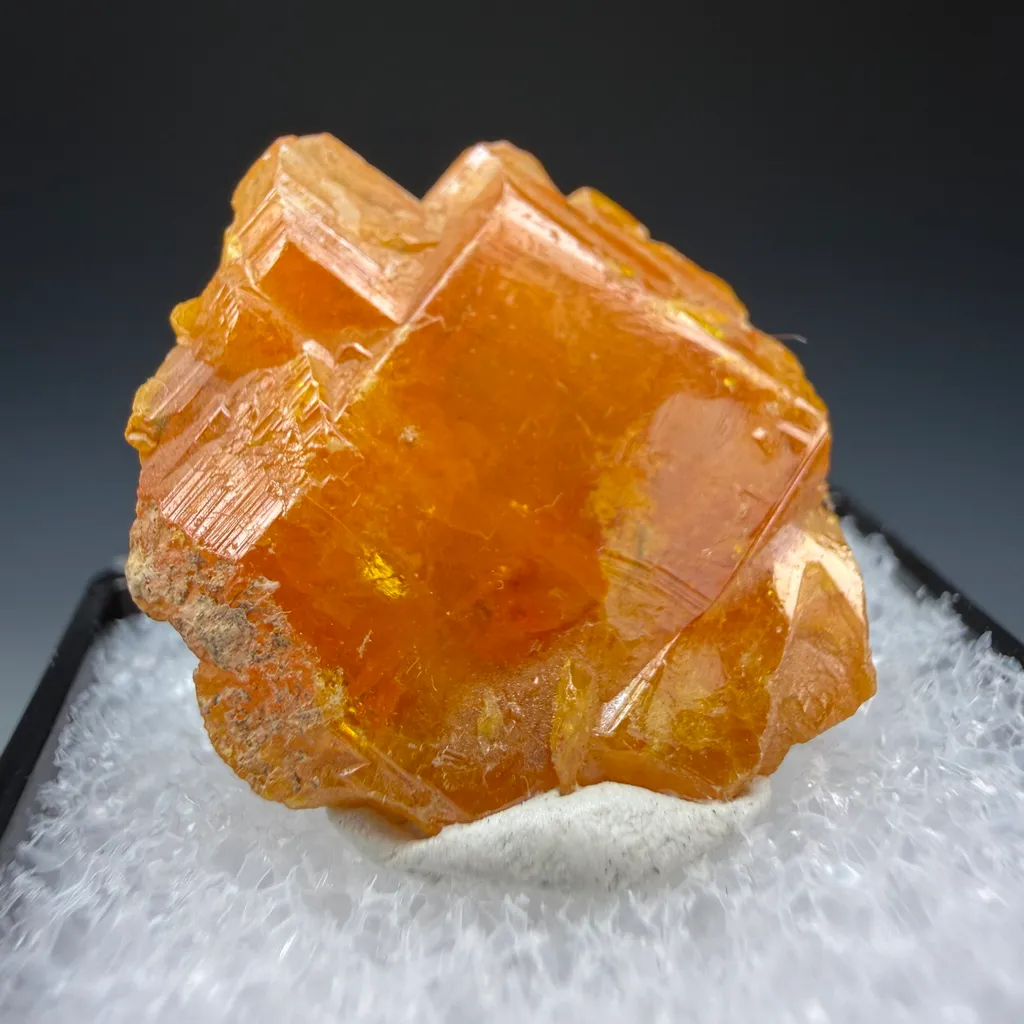 Wulfenite image