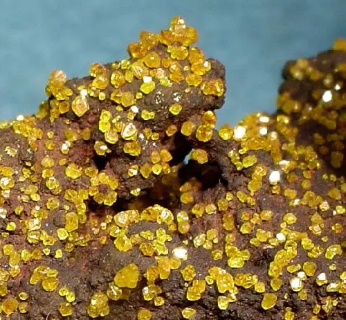 Wulfenite - image 2