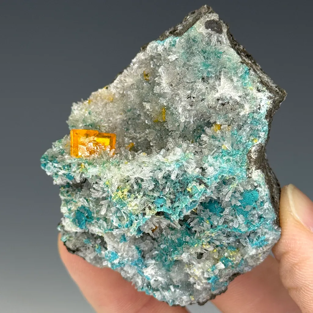 Wulfenite image