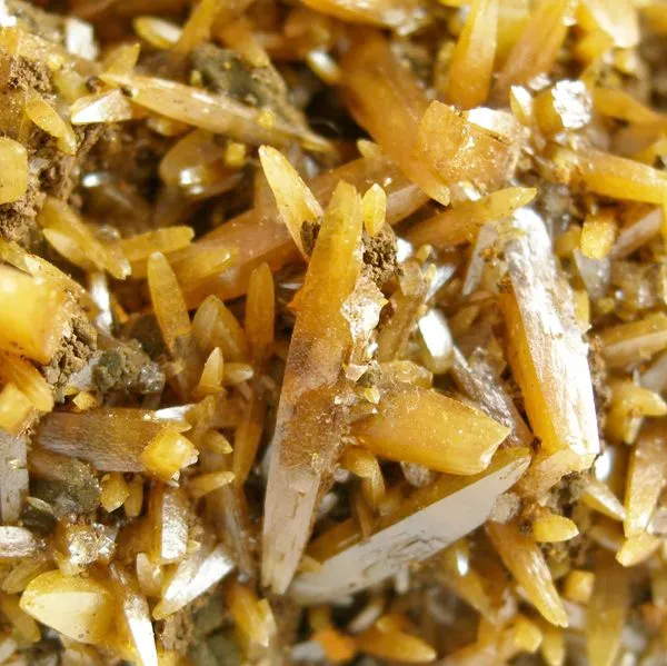 Wulfenite - image 2