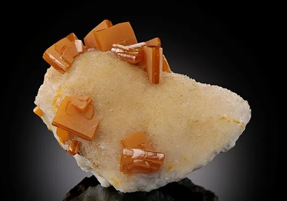 Wulfenite image