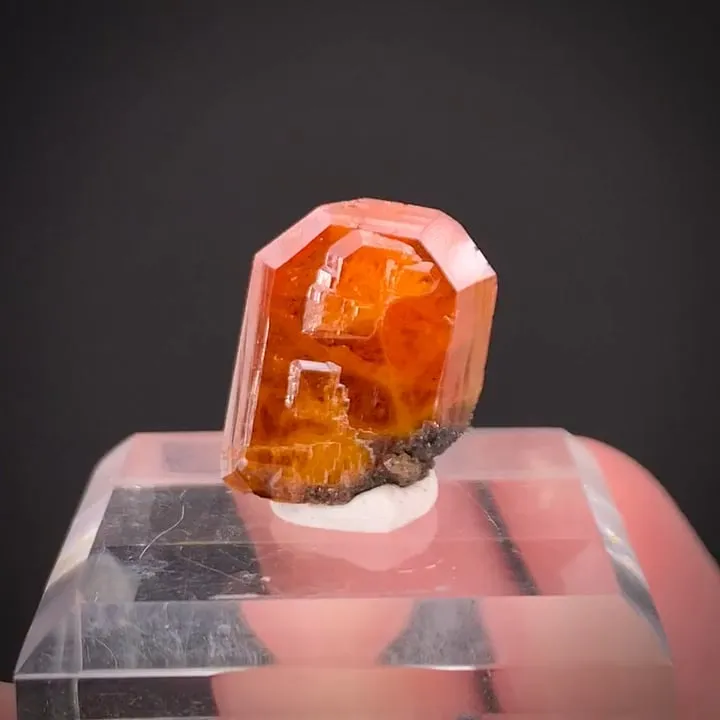 Wulfenite - image 2