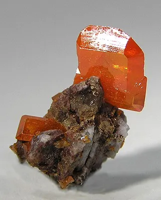 Wulfenite image
