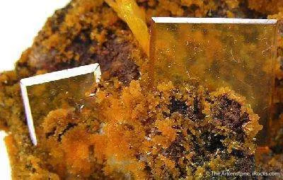 Wulfenite - image 5