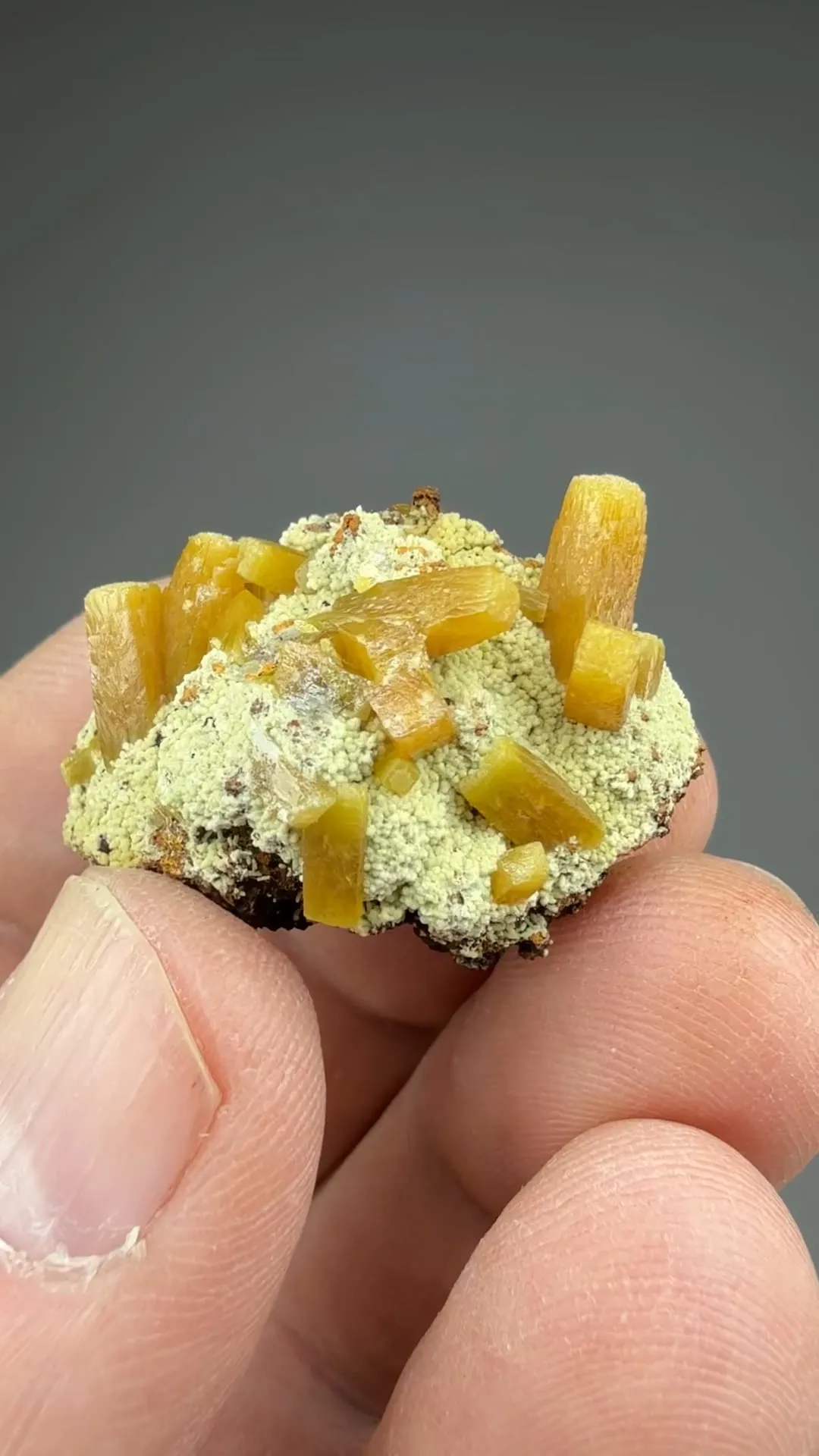 Wulfenite - image 2