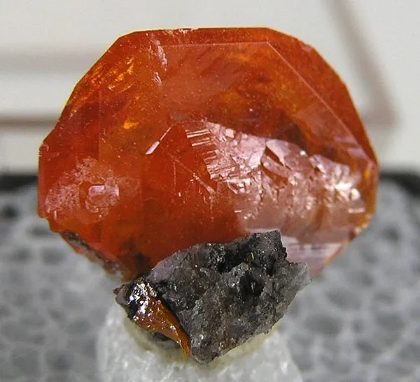 Wulfenite image