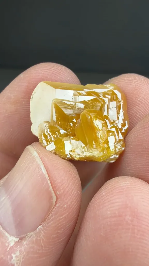 Wulfenite - image 2
