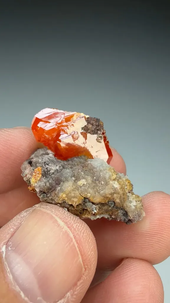 Wulfenite - image 2