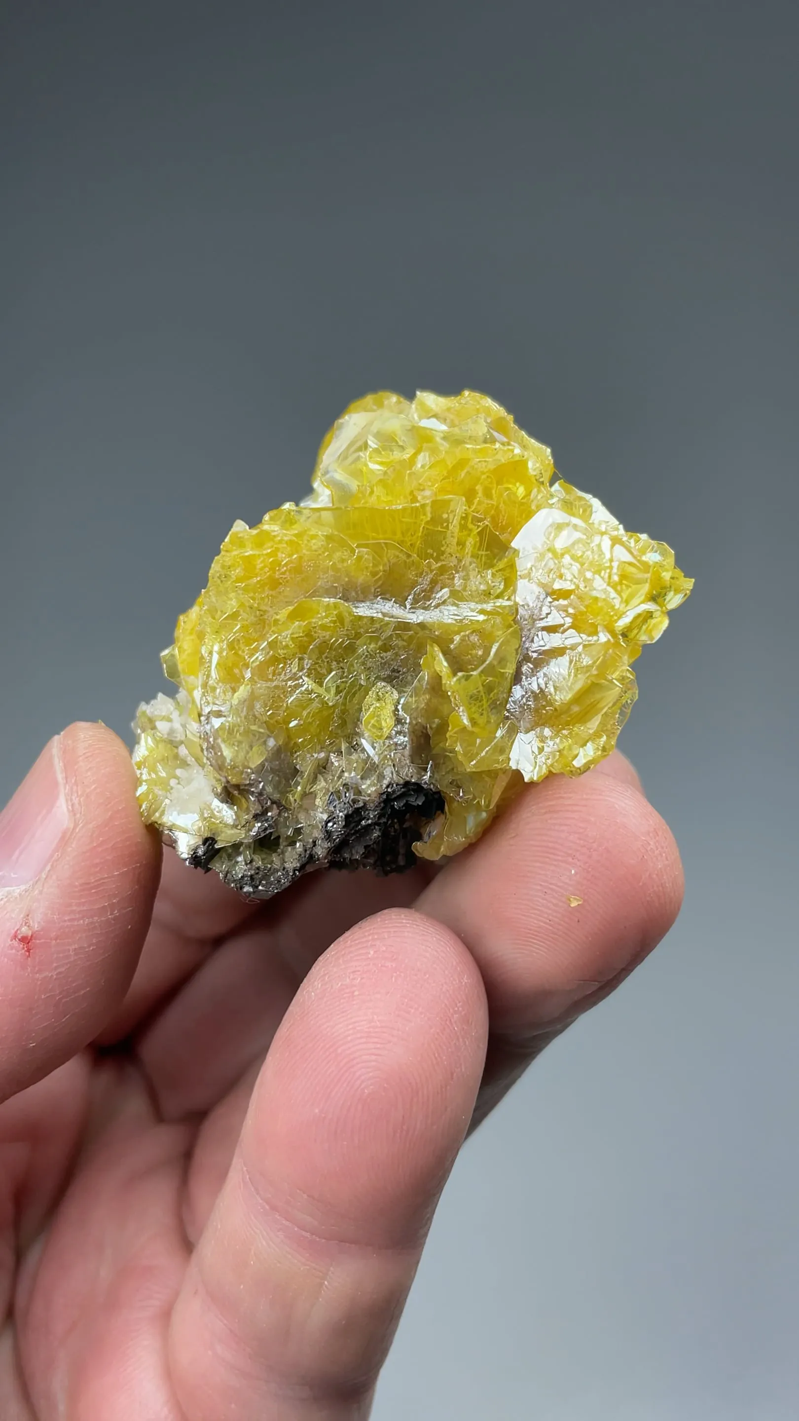 Wulfenite - image 2