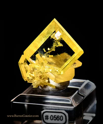 Wulfenite image