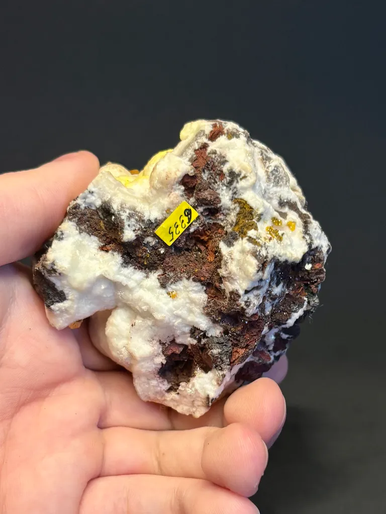 Wulfenite - image 7