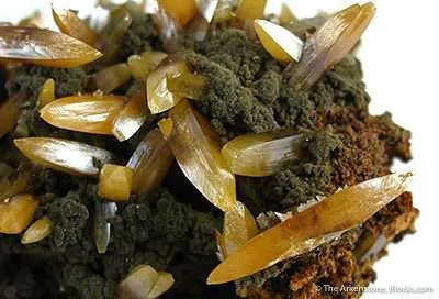 Wulfenite - image 2