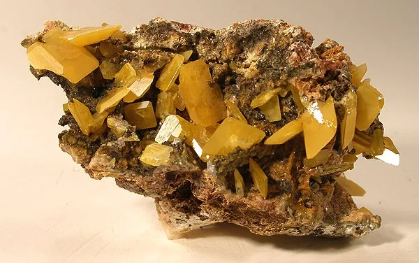 Wulfenite image