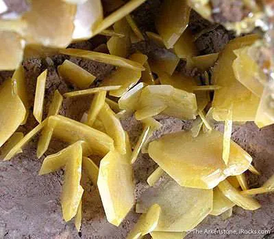 Wulfenite - image 2