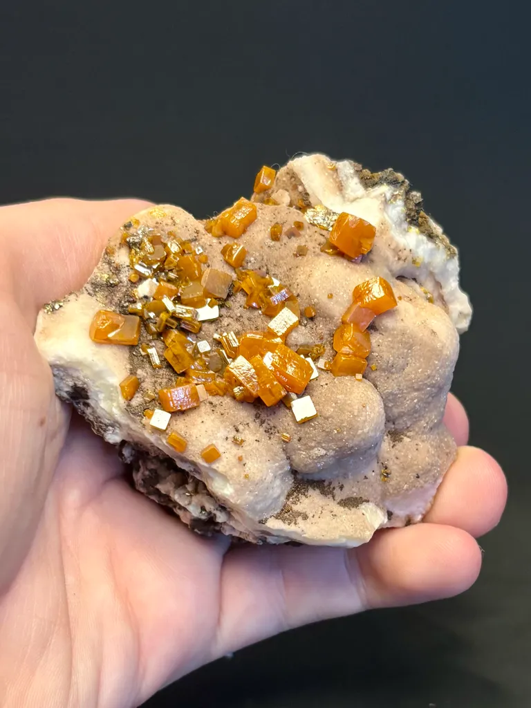 Wulfenite - image 3
