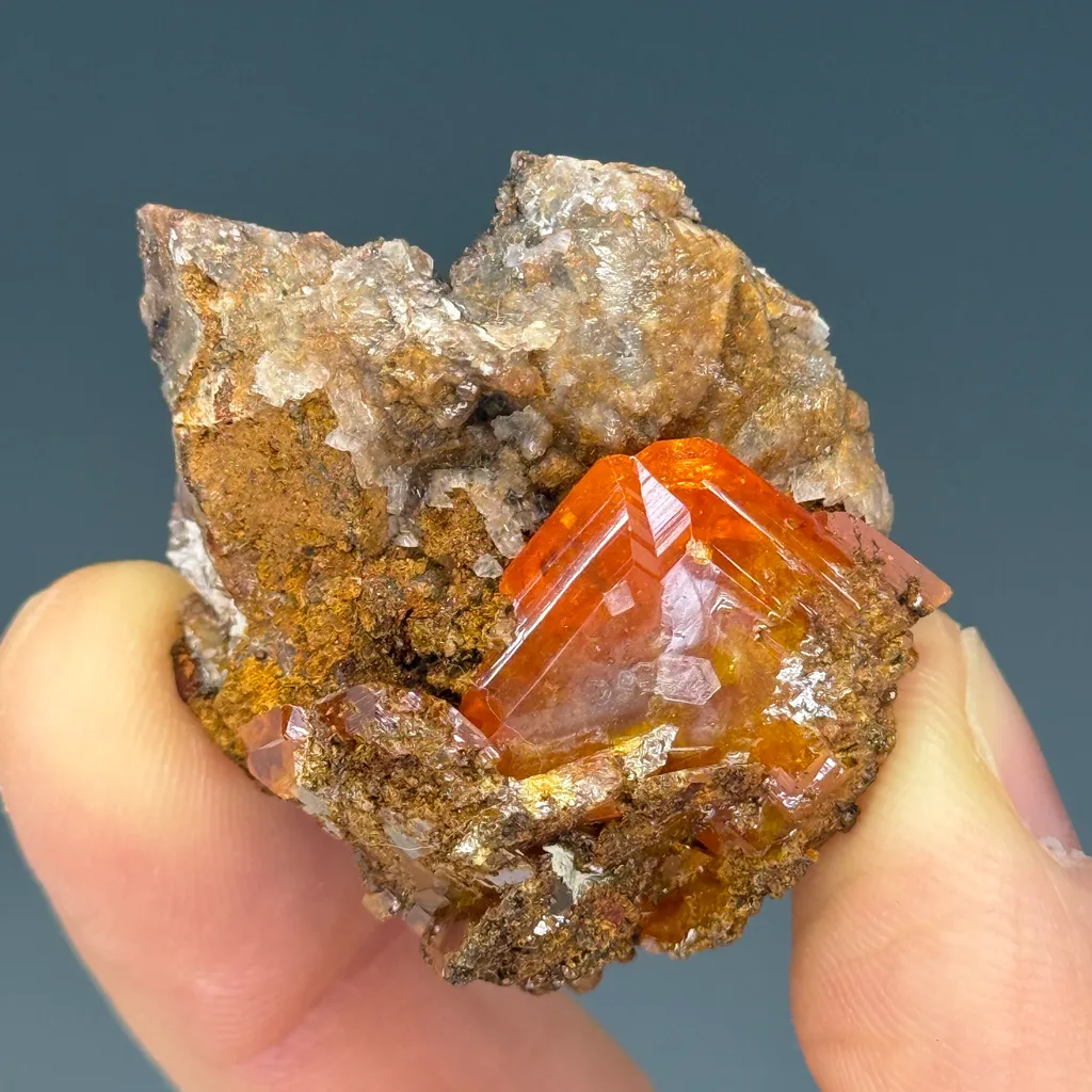 Wulfenite image