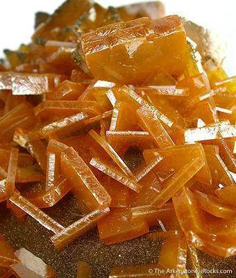 Wulfenite - image 4