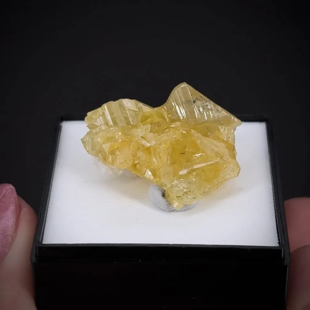 Wulfenite - image 2