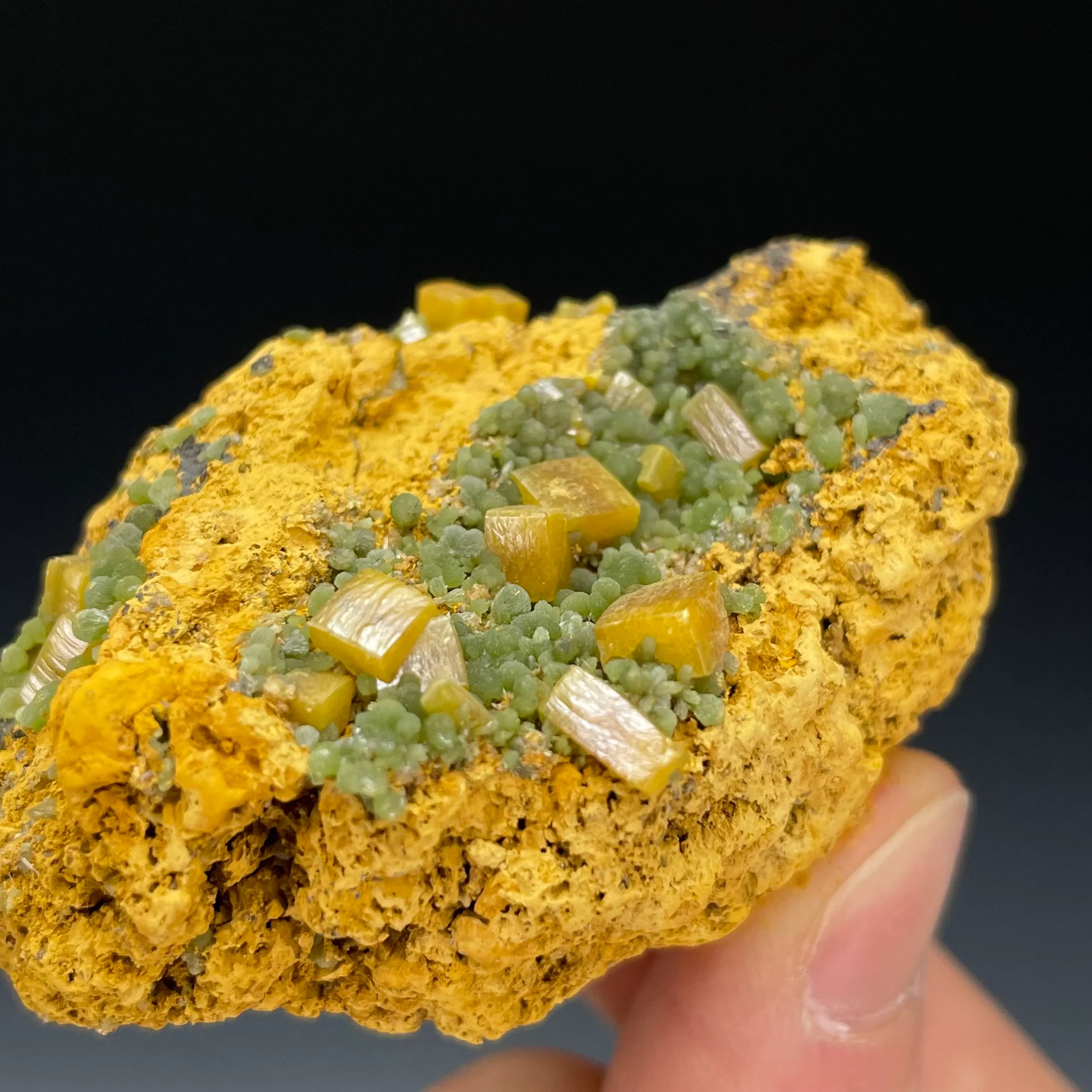 Wulfenite - image 3
