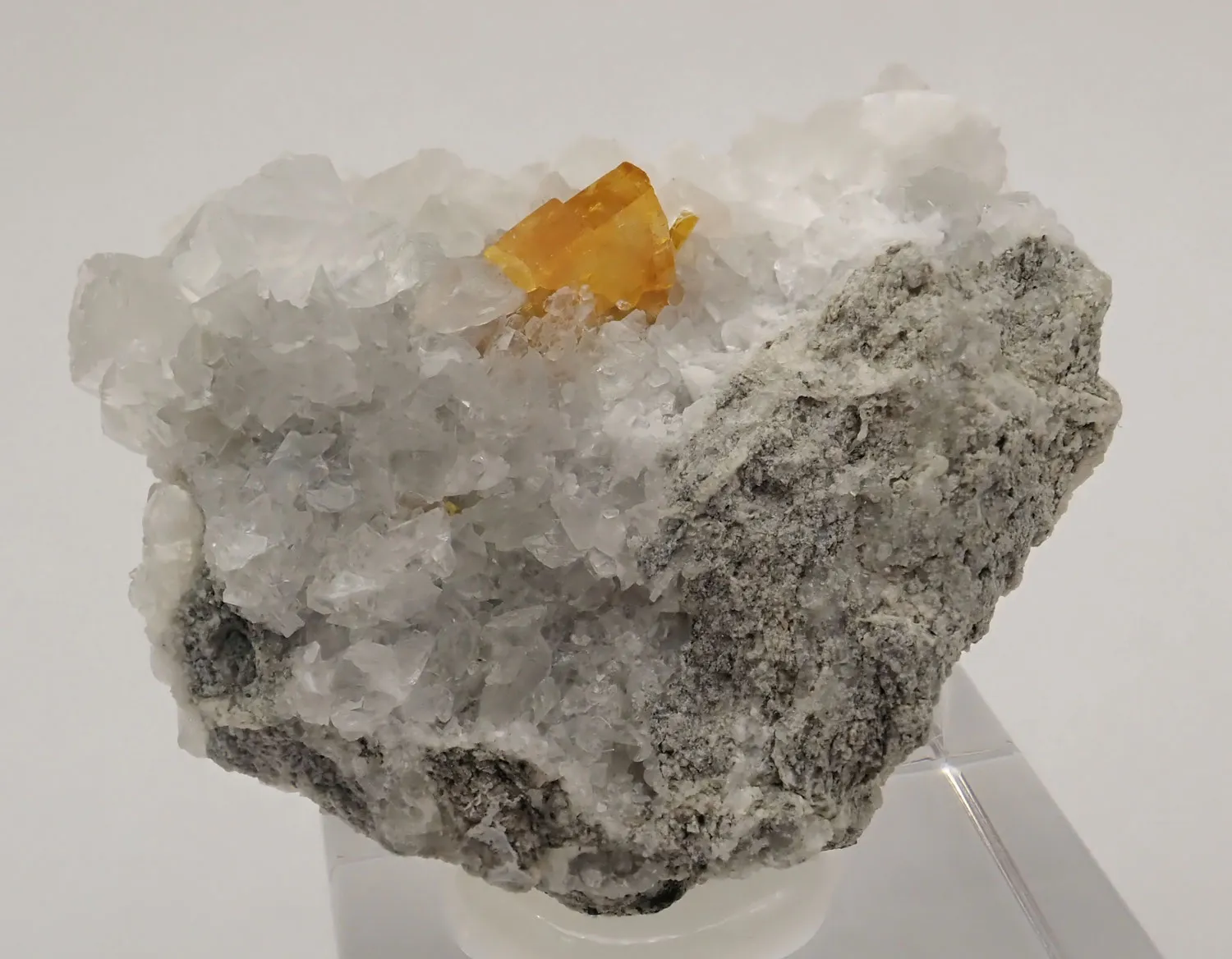 Wulfenite - image 1