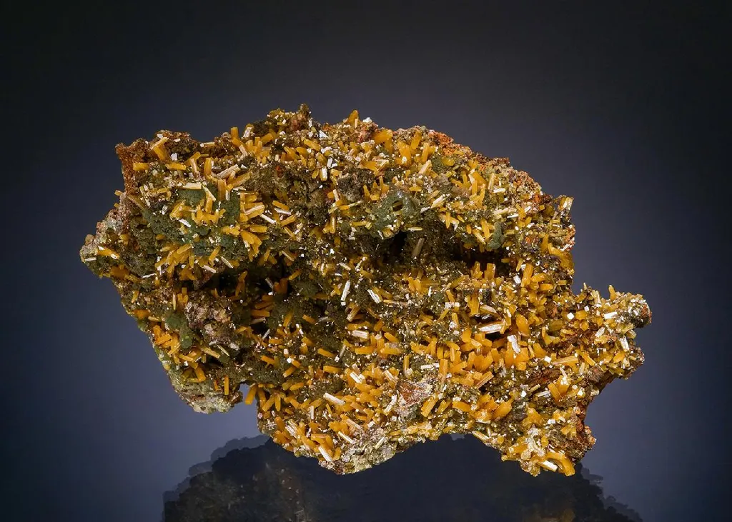 Wulfenite and Mimetite image