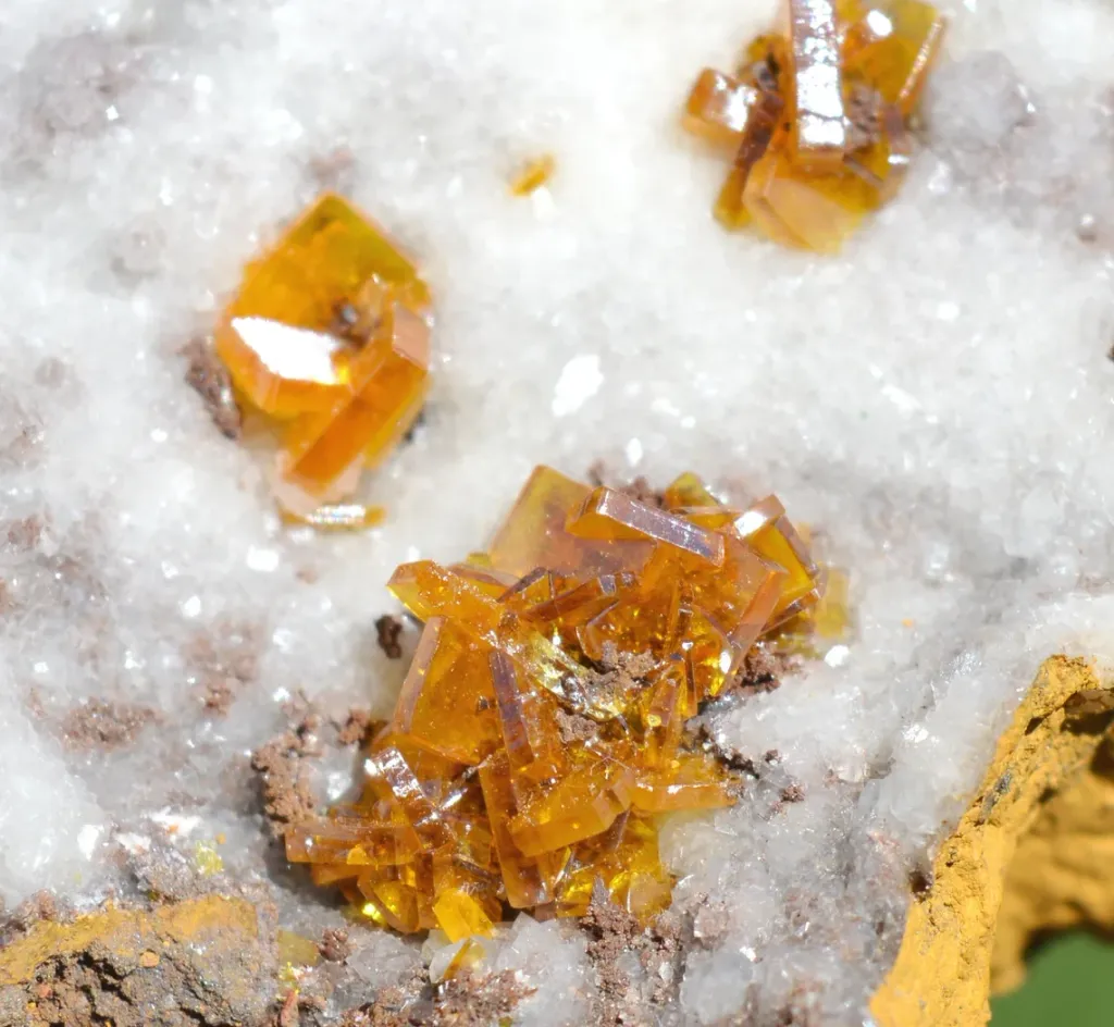 Wulfenite and Smithsonite 388 grams - Ojuela Mine, Mapimí, Mapimí Municipality, Durango, Mexico - image 4