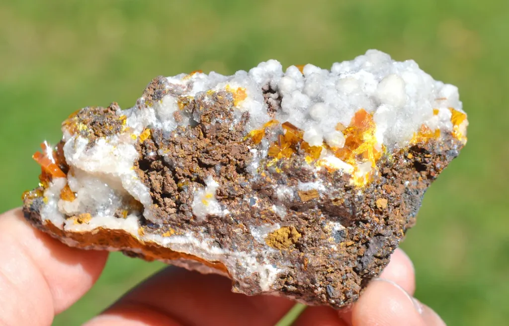 Wulfenite and Smithsonite 388 grams - Ojuela Mine, Mapimí, Mapimí Municipality, Durango, Mexico - image 7