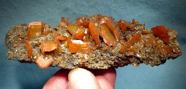 Wulfenite image