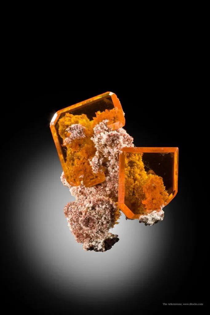 Wulfenite - image 2