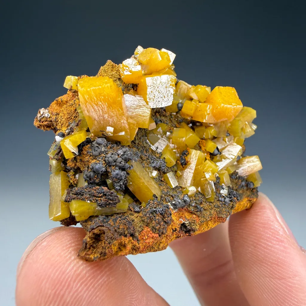 Wulfenite - image 2