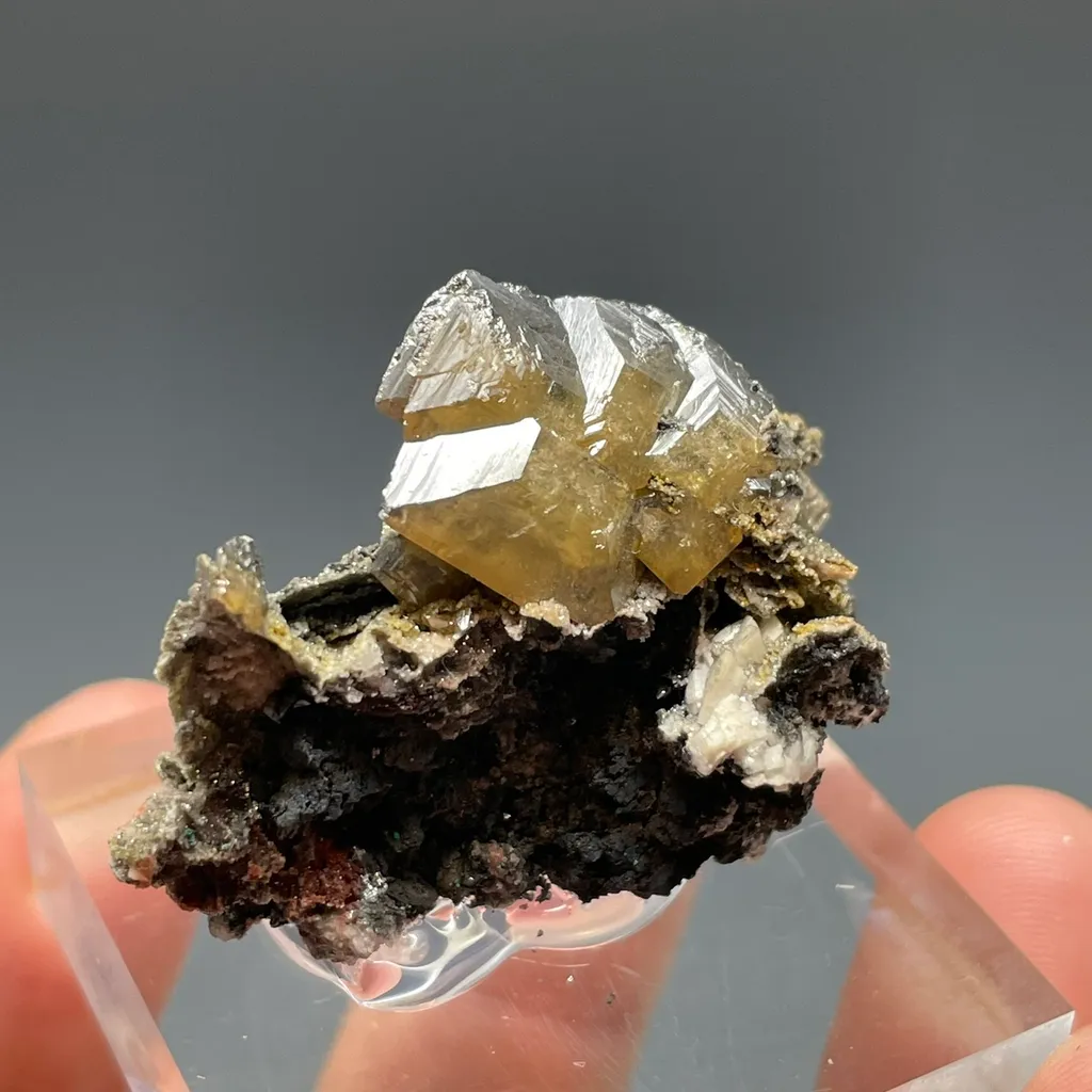 Wulfenite - image 2