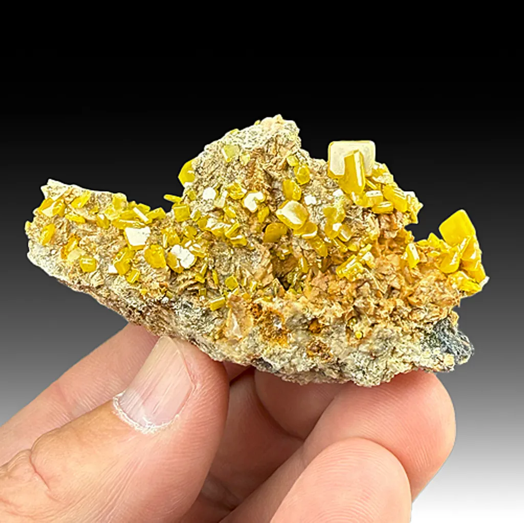 Wulfenite image