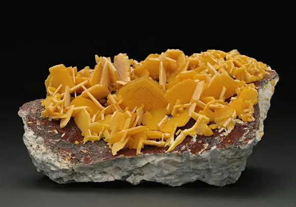Wulfenite - image 1
