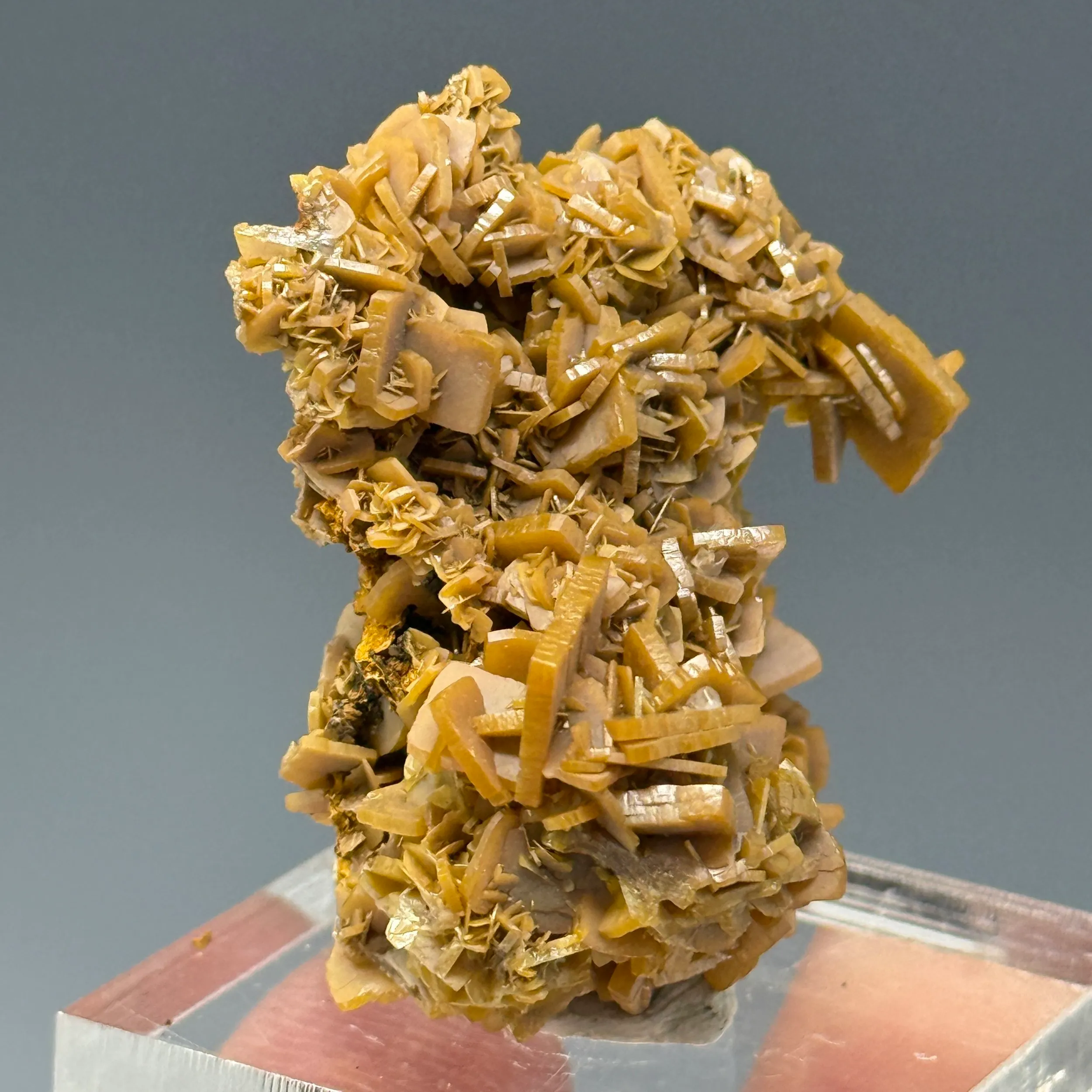 Wulfenite - image 2