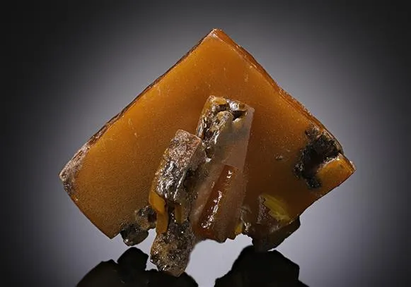 Wulfenite - image 1