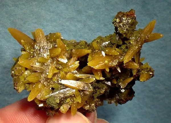 Wulfenite image