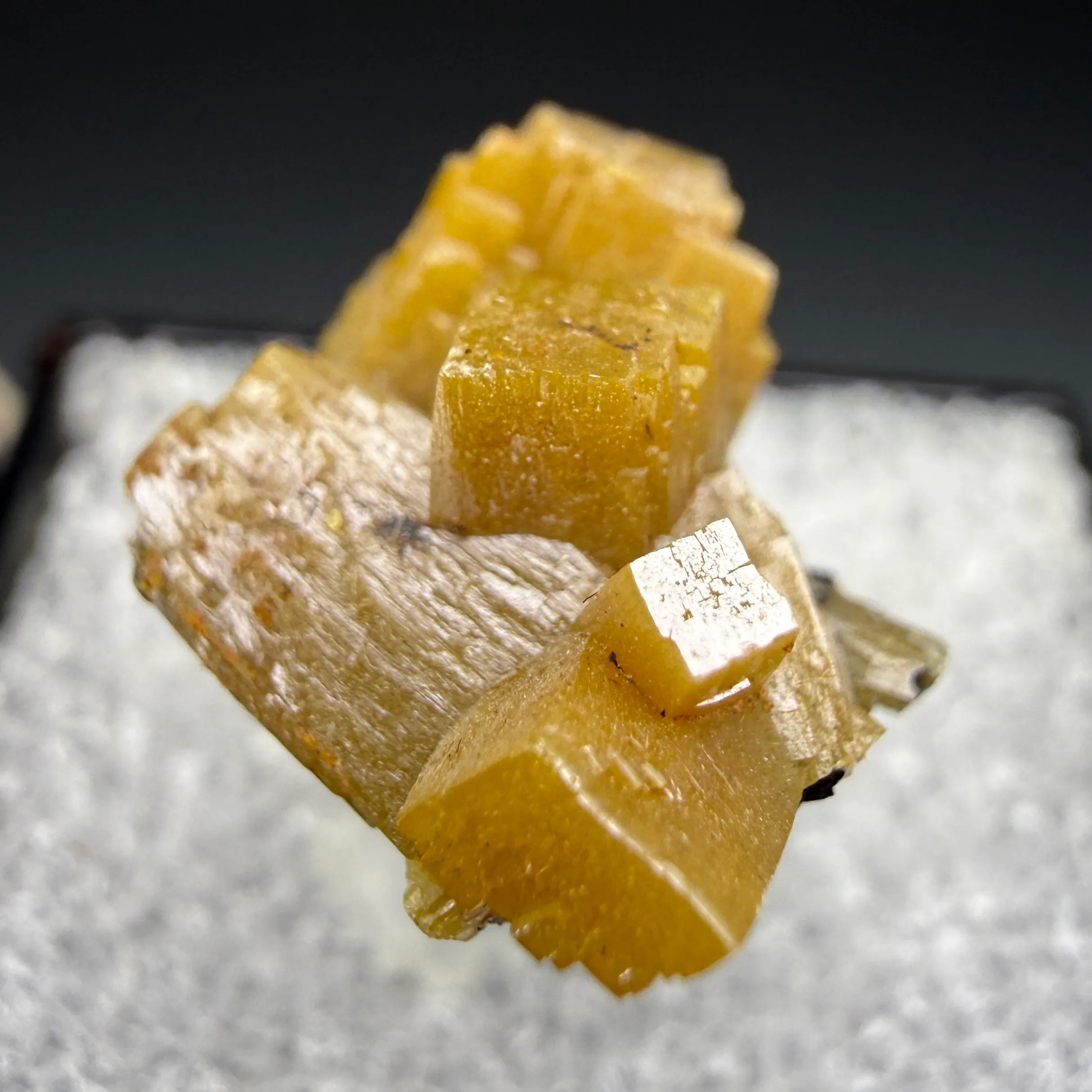 Wulfenite - image 2