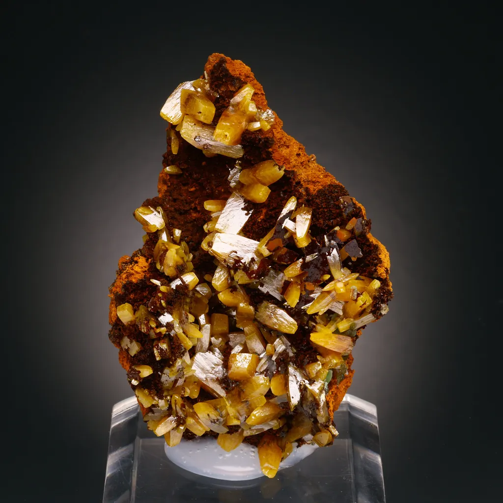 Wulfenite
